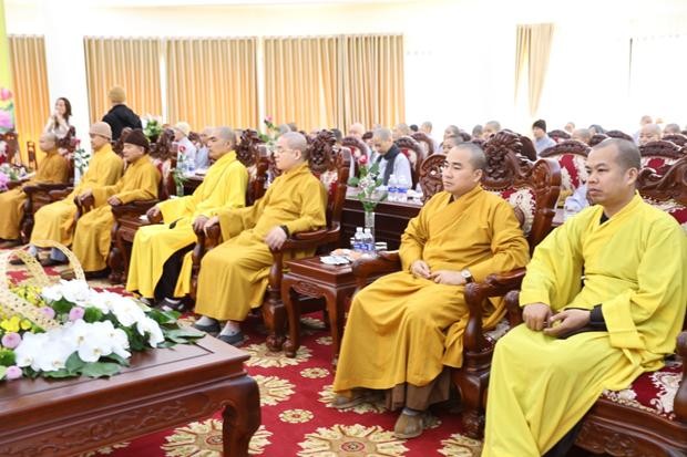Tăng ni sinh Khóa V Học viện Phật giáo Việt Nam tri ân tại Hà Nội ảnh 53