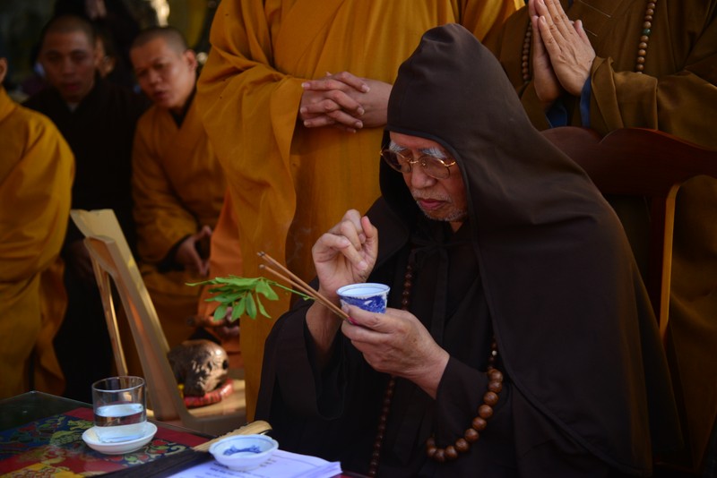 Lễ rót đồng đúc Đại Hồng Chung tại trụ sở Ban trị sự GHPGVN thành phố Hải Phòng ảnh 11