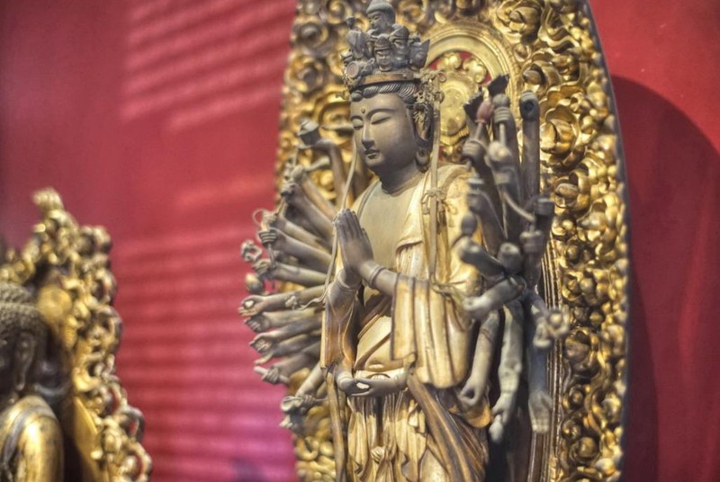 Mục đích của điều này là để khi chiêm ngưỡng lễ bái, người và tượng như tương ứng được với nhau (cảm ứng đạo giao). Một tác phẩm có được cái thần như vậy mới là đạt đến sơ quả của điêu khắc tượng Phật.