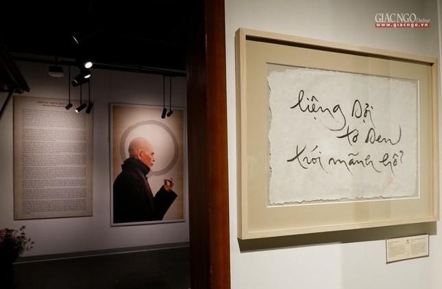 Khai mạc triển lãm sách và thư pháp của Thiền sư Thích Nhất Hạnh ảnh 3