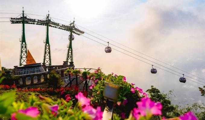 Tây Ninh: Tượng Quán Thế Âm sừng sững giữa mây ngàn ảnh 2