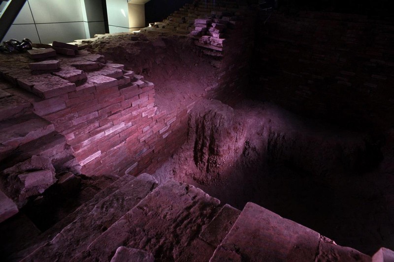 Tàn tích tòa tháp khổng lồ trong lòng đất chùa Phật Tích ảnh 6