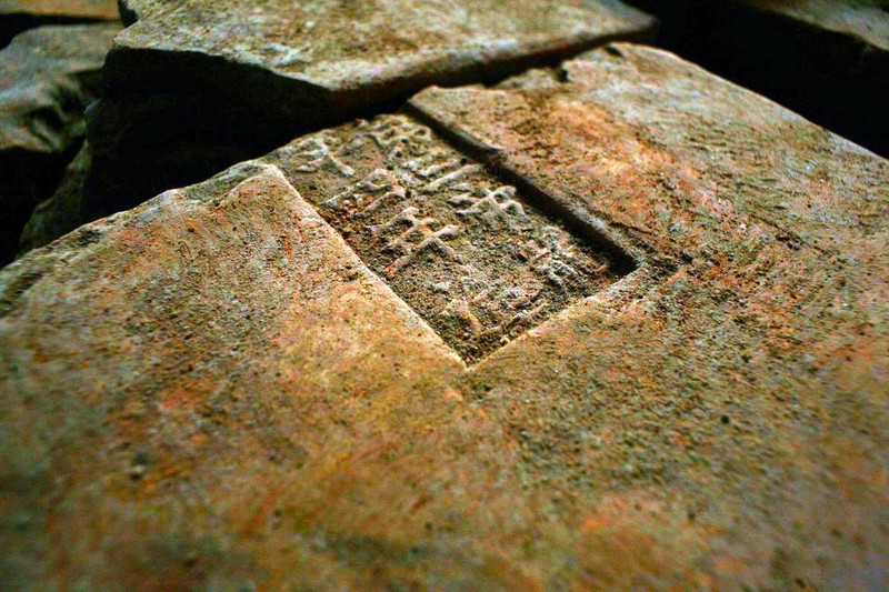 Tàn tích tòa tháp khổng lồ trong lòng đất chùa Phật Tích ảnh 7