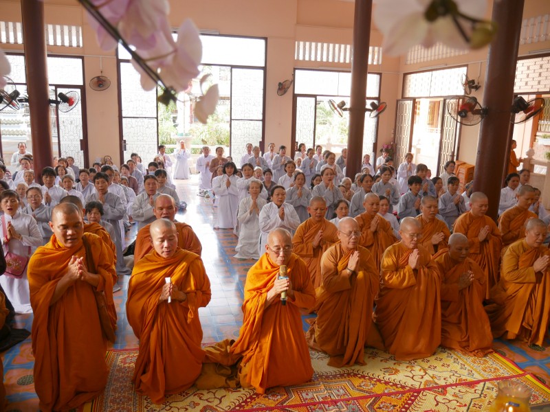 Giáo đoàn IV – Hệ phái Khất sĩ cúng dường trường hạ ảnh 2