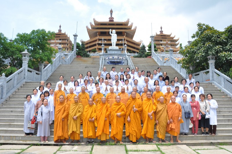 Giáo đoàn IV – Hệ phái Khất sĩ cúng dường trường hạ ảnh 5