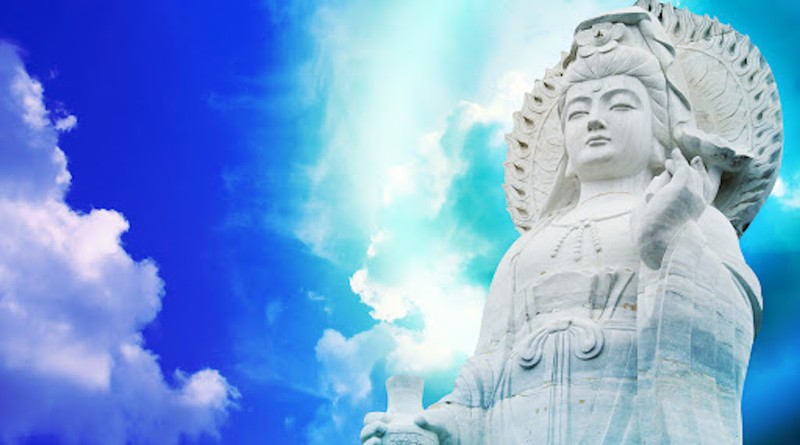 Hình tượng Bồ Tát Quán Thế Âm - người mẹ hiền từ với tấm lòng bao dung ảnh 2