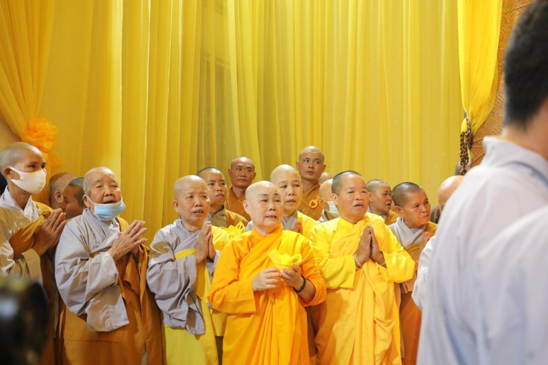 Lễ nhập kim quan Ni Trưởng thượng Huệ hạ Giác - Tông Trưởng Liên Tông Tịnh Độ Non Bồng ảnh 18