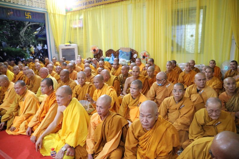 Lễ nhập kim quan Ni Trưởng thượng Huệ hạ Giác - Tông Trưởng Liên Tông Tịnh Độ Non Bồng ảnh 27