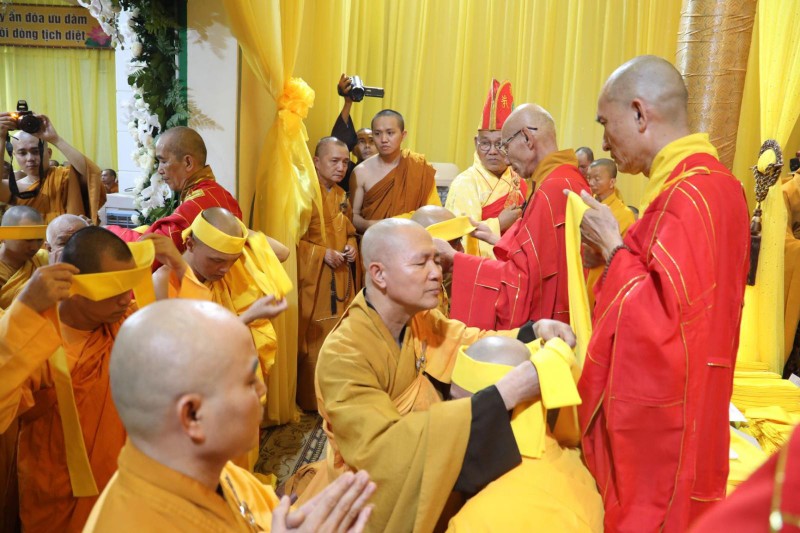 Lễ nhập kim quan Ni Trưởng thượng Huệ hạ Giác - Tông Trưởng Liên Tông Tịnh Độ Non Bồng ảnh 36