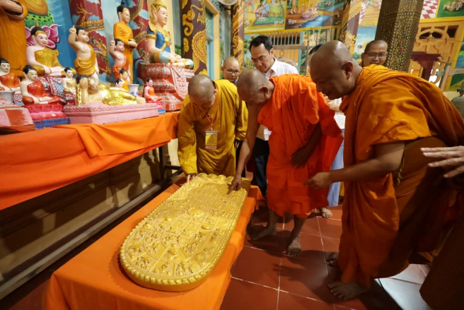 Chùa Âng (Trà Vinh): Ngôi chùa độc đáo với kiến trúc Khmer cổ ảnh 3