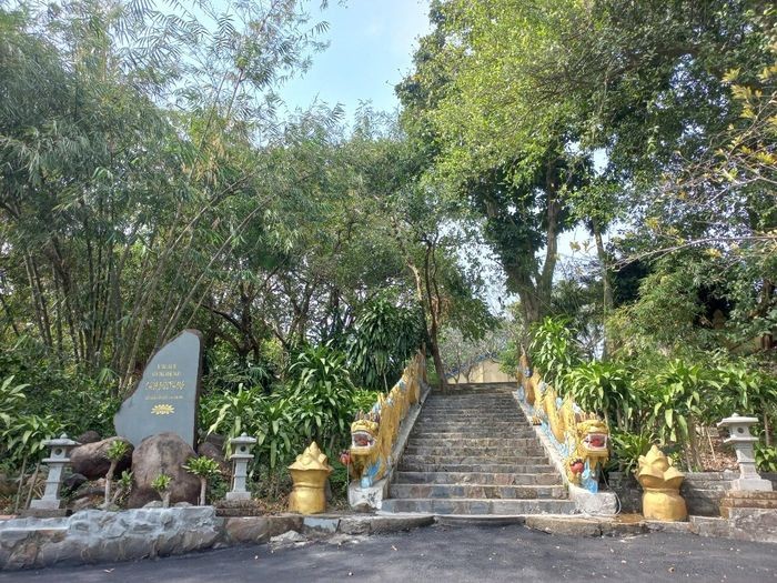 Độc đáo ngôi chùa cổ hơn 300 năm tuổi ở Biên Hòa ảnh 2