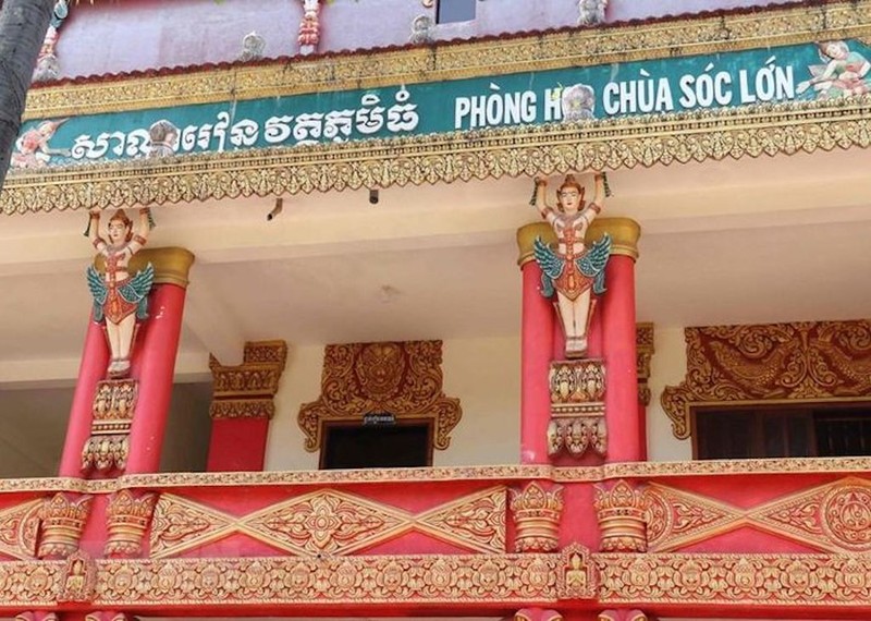 Khám phá vẻ đẹp kiến trúc độc đáo của ngôi chùa Khmer Sóc Lớn ảnh 6