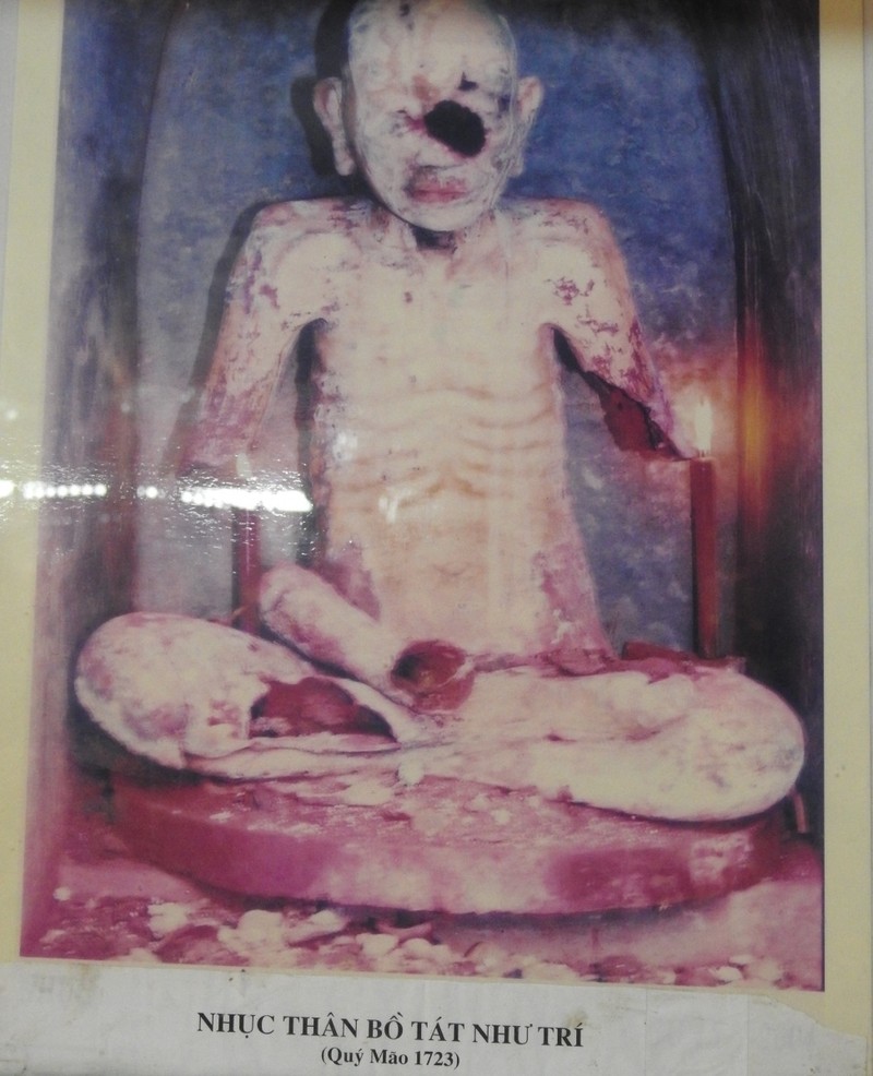 Kỳ lạ ngôi chùa không có hòm công đức và nhục thân Thiền sư 300 năm không phân hủy ảnh 1