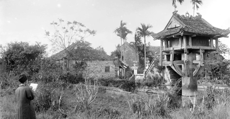 Chiêm ngưỡng ngôi cổ tự nổi tiếng ở Hà Nội, với kiến trúc được ví như 'sen nở trên nước' ảnh 4