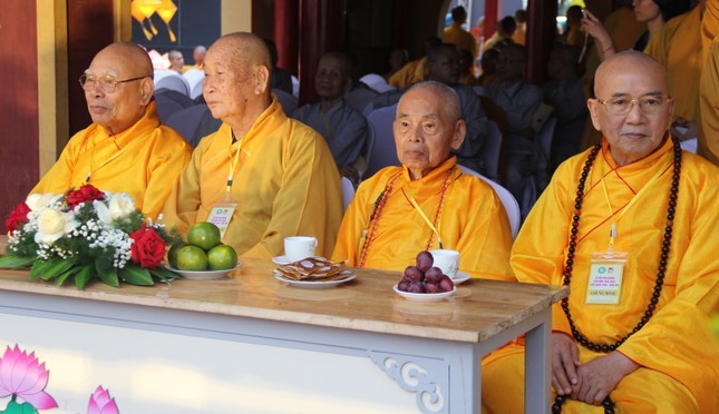 Thừa Thiên Huế: Lễ hội hoa đăng trên sông Hương ảnh 1