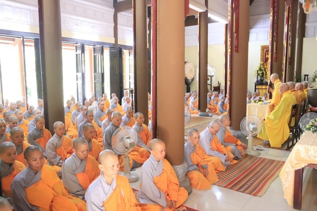 Thừa Thiên Huế: Ban Trị sự GHPGVN tỉnh thăm, sách tấn chư hành giả an cư tại các trú xứ Ni ảnh 3