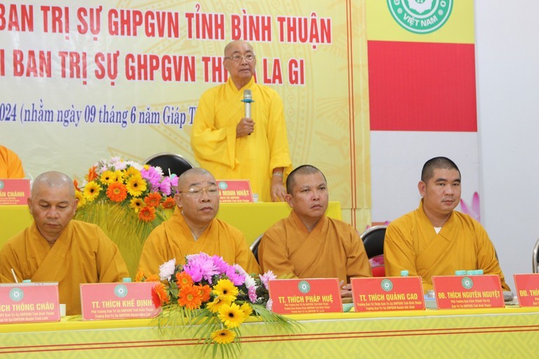 Bình Thuận: Ban Trị sự GHPGVN tỉnh thăm, sách tấn chư hành giả an cư tại TX.La Gi ảnh 1