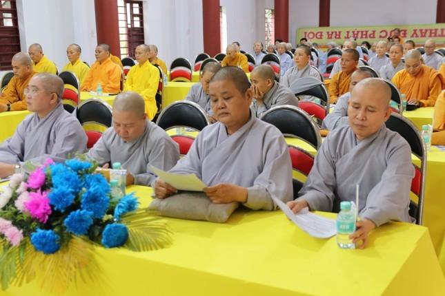 Bình Thuận: Ban Trị sự GHPGVN tỉnh thăm, sách tấn chư hành giả an cư tại TX.La Gi ảnh 4