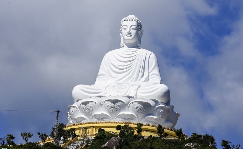 Nhận biết chư Phật, Bồ Tát qua hình dáng tượng thờ ảnh 1