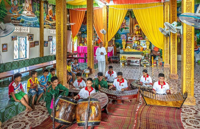 Khám phá kiến trúc độc đáo của chùa Tà Ngáo ở vùng biên An Giang ảnh 2