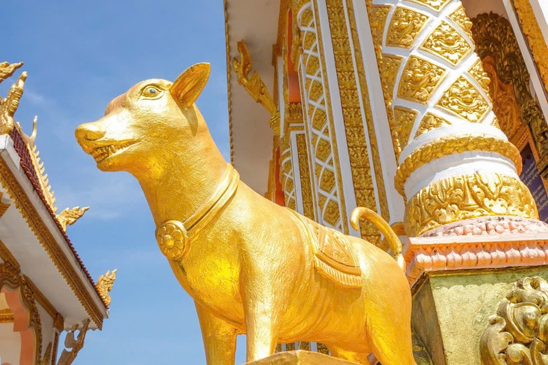 Độc đáo ngôi chùa hơn 400 năm tuổi, lộng lẫy như cung điện ở Sóc Trăng ảnh 6