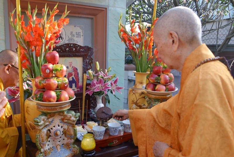 Đức Pháp chủ GHPGVN quang lâm tổ đình Phật Bửu tưởng niệm Trưởng lão Hòa thượng Thích Tịnh Hạnh ảnh 3