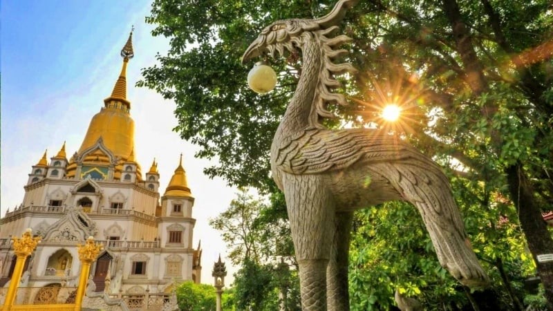 Chùa Bửu Long: Nơi có ngọn bảo tháp mang màu vàng rực rỡ ảnh 5