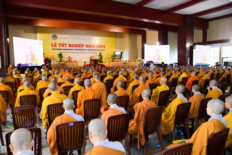 Lễ Tốt nghiệp năm 2024 cho gần 400 Tăng Ni sinh tại Học viện Phật giáo Việt Nam TP. HCM ảnh 4
