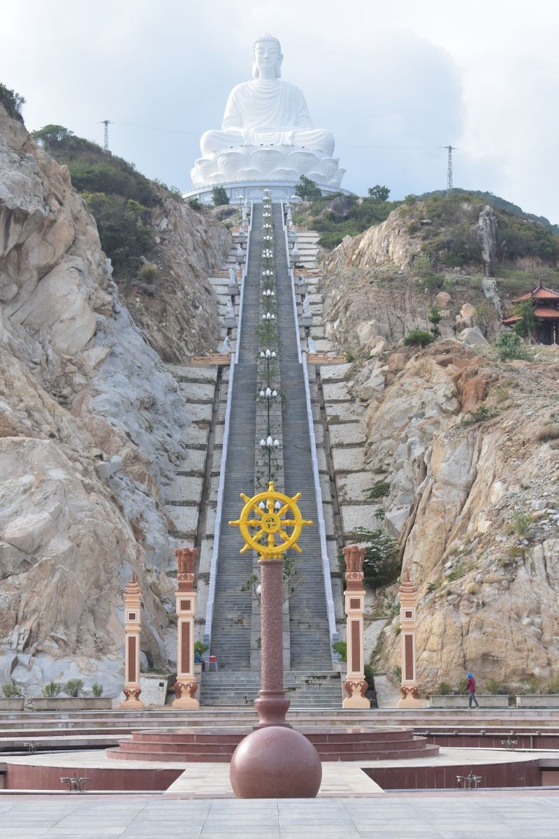 Linh Phong Thiền Tự : Ngôi cổ tự có tượng Phật ngồi cao nhất Đông Nam Á ảnh 3