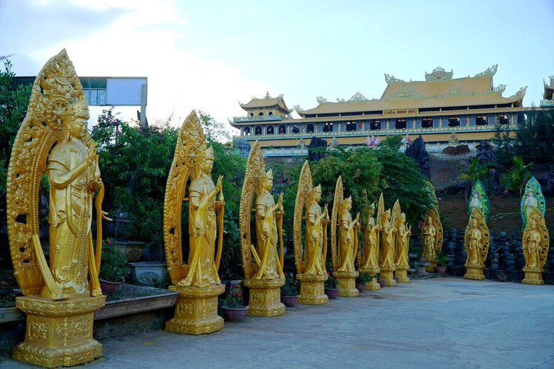 Chiêm ngưỡng tượng Phật Quan Âm cao nhất Đông Nam Á trên núi Thiên Mã ảnh 5