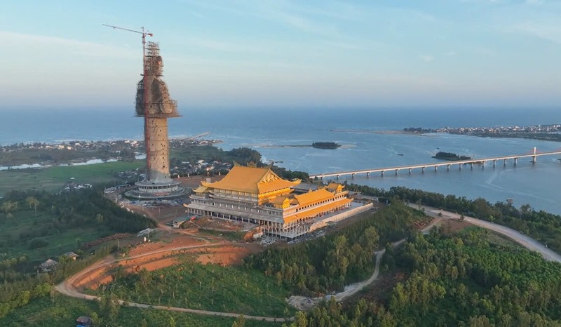 Chiêm ngưỡng tượng Phật Quan Âm cao nhất Đông Nam Á trên núi Thiên Mã ảnh 1