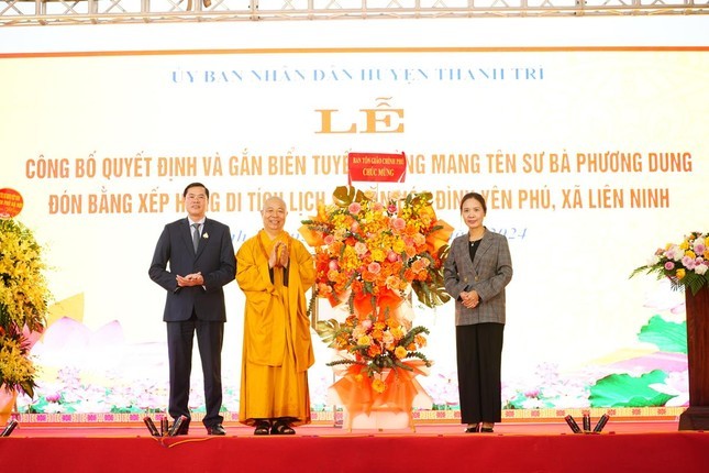 Hà Nội: Gắn biển tuyến đường mang tên Sư bà Phương Dung ảnh 2