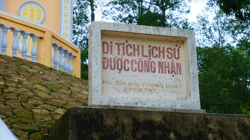 Chiêm ngưỡng vẻ đẹp độc đáo ở chùa Linh Sơn ảnh 7