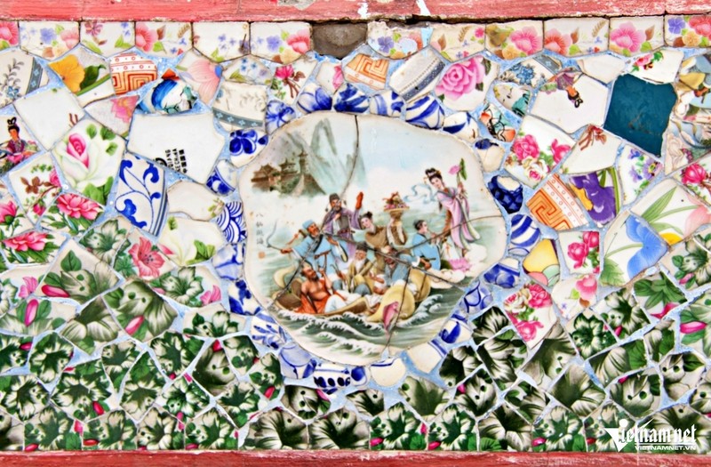 Độc đáo ngôi chùa cổ ở TP. HCM được trang trí bằng 30 tấn mảnh sành, sứ ảnh 12