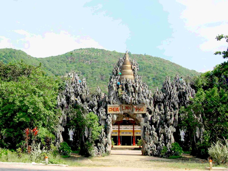 Chùa Linh Phú : Khám phá ngôi chùa lâu đời nhất Đồng Nai ảnh 3
