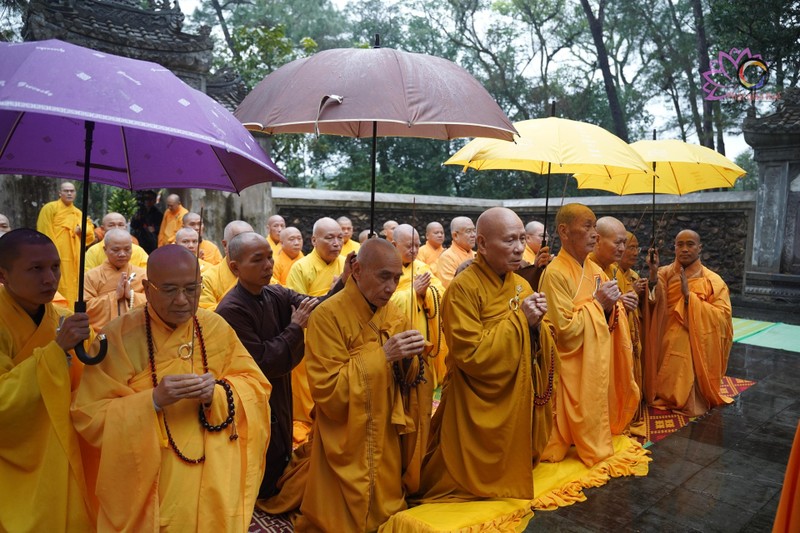 Lễ tảo tháp và tưởng niệm Tổ sư Thiệt Diệu Liễu Quán tại Huế ảnh 1