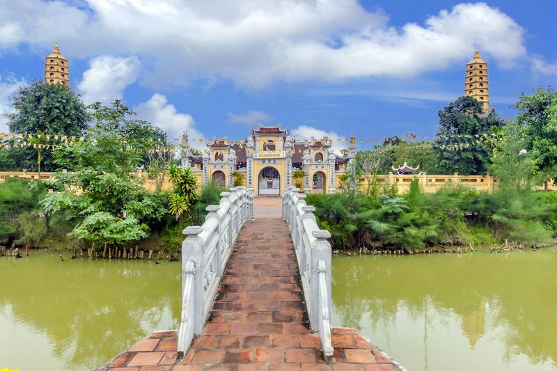 Kiến trúc độc đáo của ngôi chùa làm bằng gỗ lim ở Hà Tĩnh ảnh 1