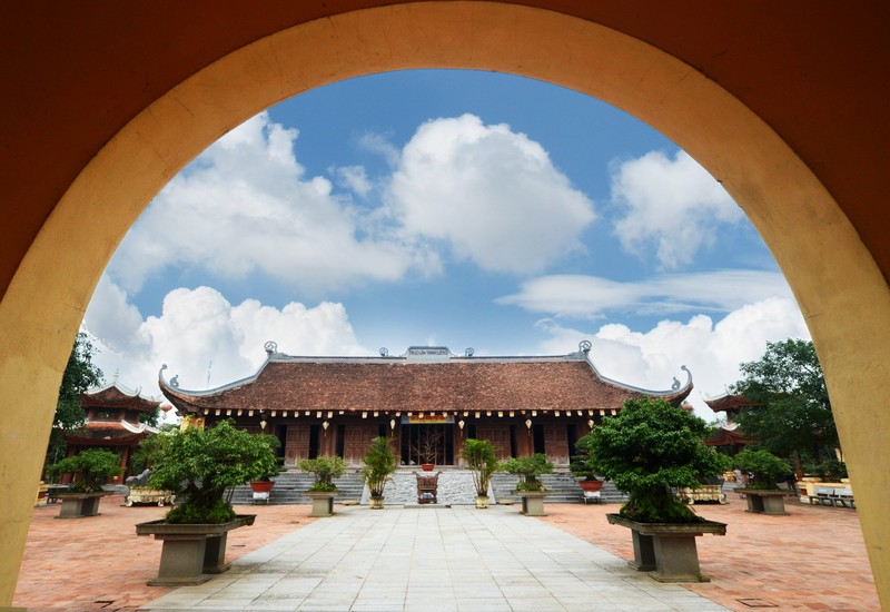 Kiến trúc độc đáo của ngôi chùa làm bằng gỗ lim ở Hà Tĩnh ảnh 2