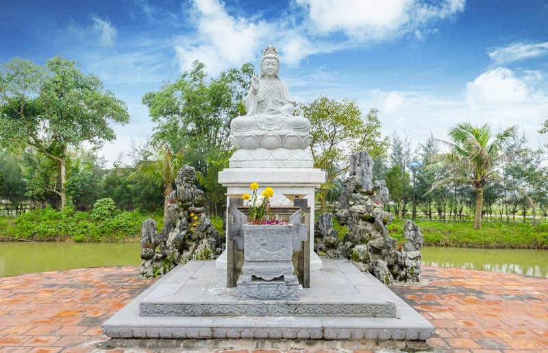 Kiến trúc độc đáo của ngôi chùa làm bằng gỗ lim ở Hà Tĩnh ảnh 7