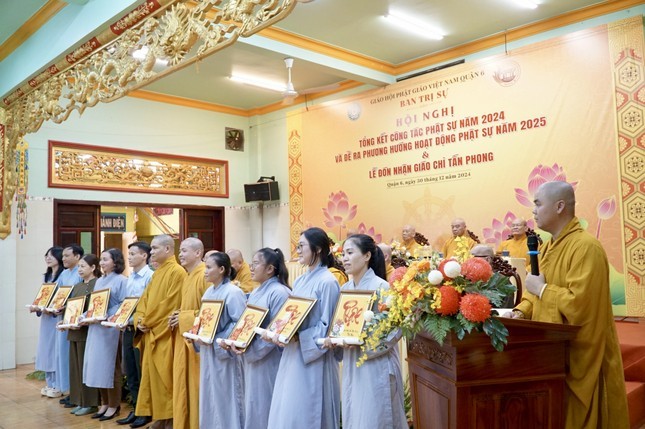 Phật giáo Q.6 thực hiện hoạt động từ thiện năm 2024 với tổng trị giá hơn 25 tỷ đồng ảnh 7