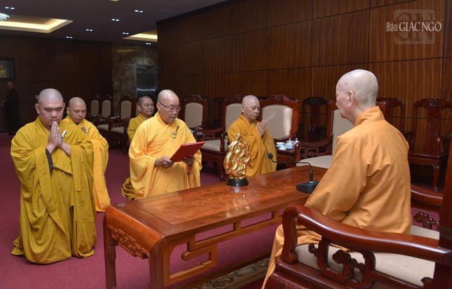 Ban Trị sự các tỉnh Đồng Nai, Bình Thuận, Tiền Giang, Tịnh độ Non Bồng đảnh lễ Đức Pháp chủ GHPGVN ảnh 2