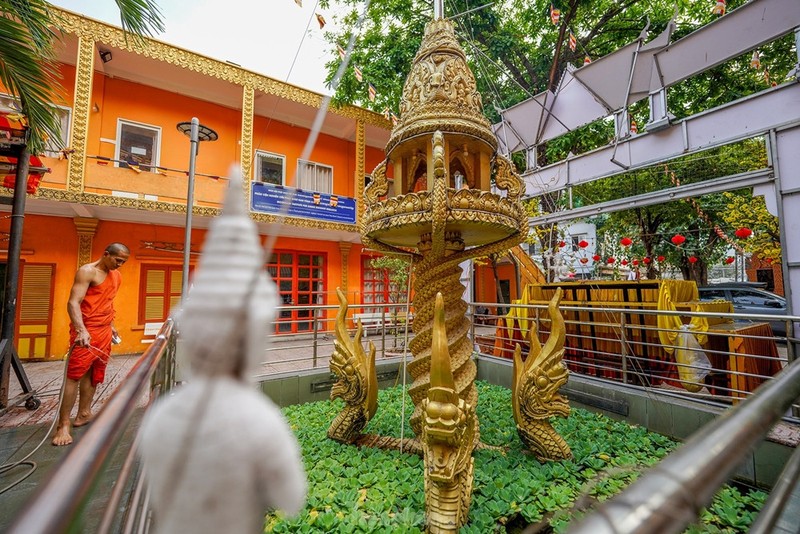 Độc đáo ngôi chùa ở TP HCM với nhiều tượng rắn ảnh 3