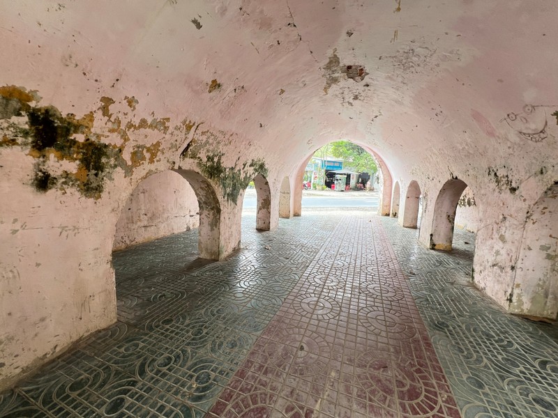 Kiến trúc độc đáo của chùa Hang ở Trà Vinh ảnh 1