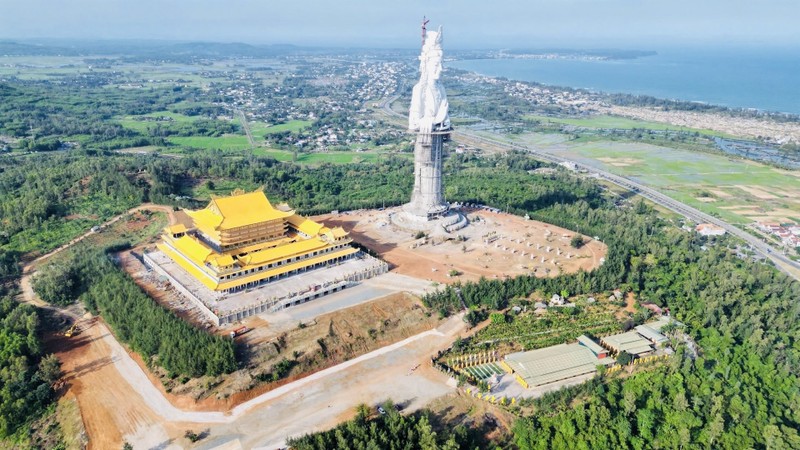 Chiêm bái tượng Phật Quan Âm cao nhất Đông Nam Á ở Quảng Ngãi ảnh 5