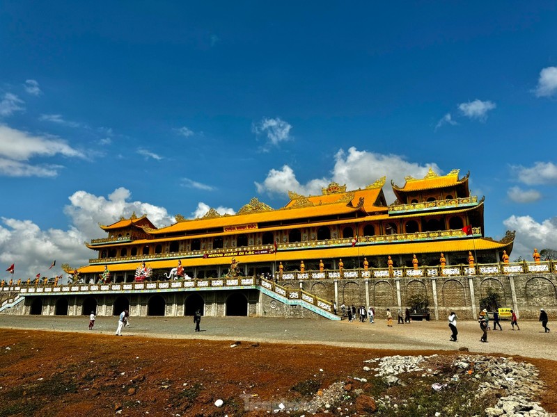 Chiêm bái tượng Phật Quan Âm cao nhất Đông Nam Á ở Quảng Ngãi ảnh 9