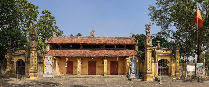 Ngôi chùa cổ 300 tuổi ngự ở cổng làng khoa bảng ảnh 2