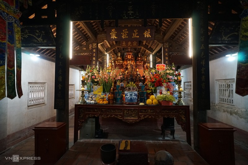 Bảo vật bằng gỗ thị trong ngôi chùa nghìn năm ảnh 2