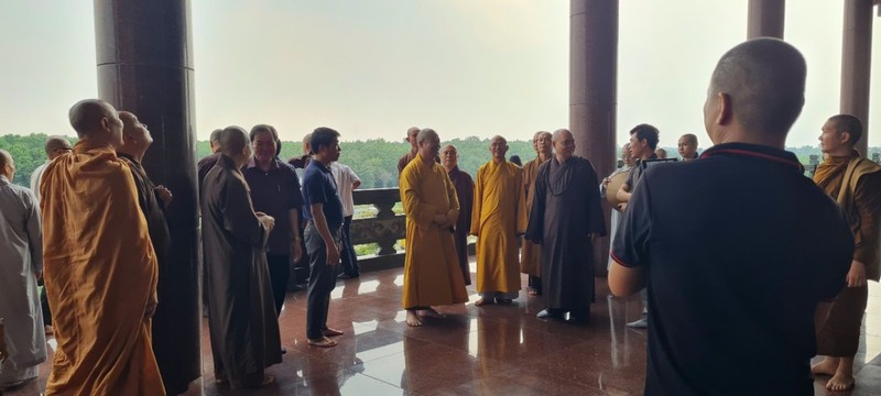 Khảo sát địa điểm diễn ra Đại lễ Vesak LHQ 2025 tại TP.HCM ảnh 2