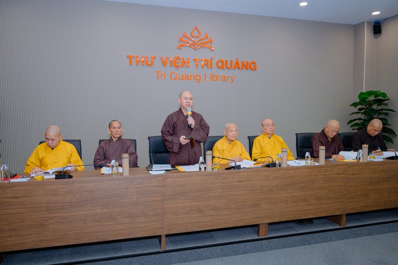 Ban Nội dung và Ban Đại biểu Quốc tế Vesak 2025 họp, lắng nghe chỉ đạo của Trưởng lão HT.Thích Thiện Nhơn ảnh 3