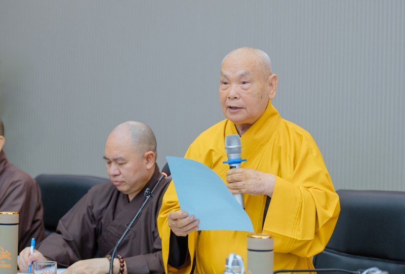 Ban Nội dung và Ban Đại biểu Quốc tế Vesak 2025 họp, lắng nghe chỉ đạo của Trưởng lão HT.Thích Thiện Nhơn ảnh 1